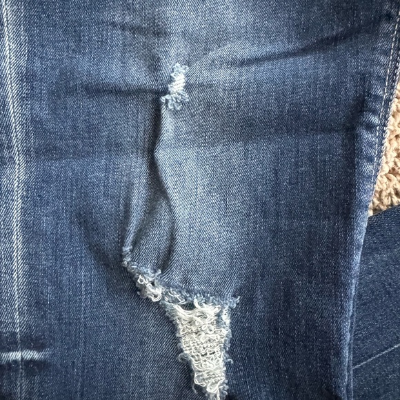 Lucky Brand Sasha Super Skinny Jeans - Picture 4 of 9